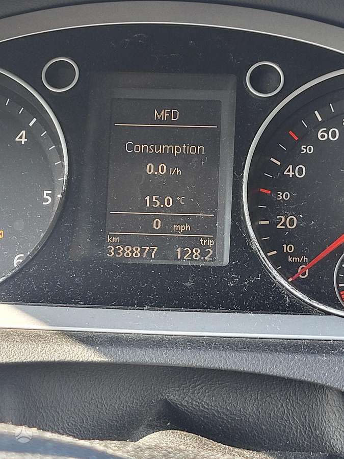 Volkswagen Passat 2010 — photo 7