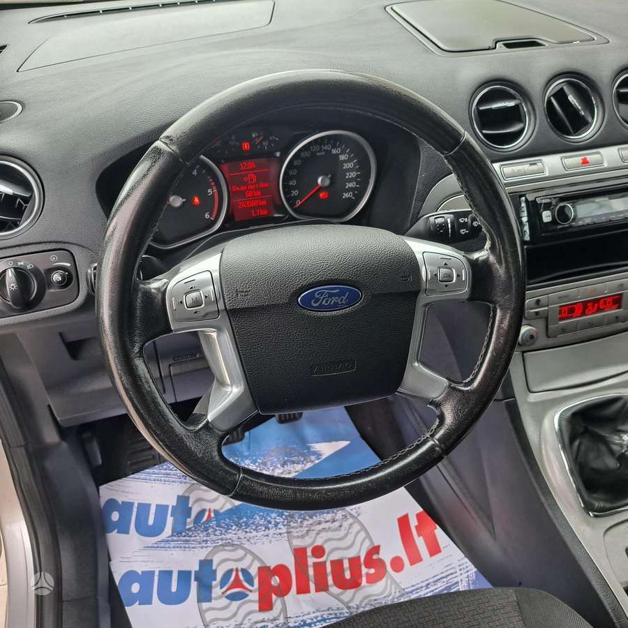 Ford Galaxy 2008 — фото 22
