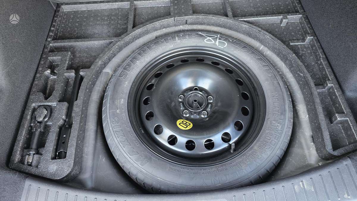 Ford Kuga 2012 — photo 10