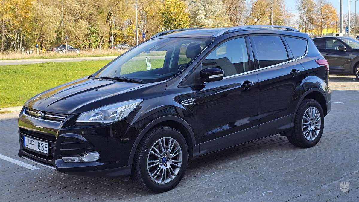 Ford Kuga 2012 — interior