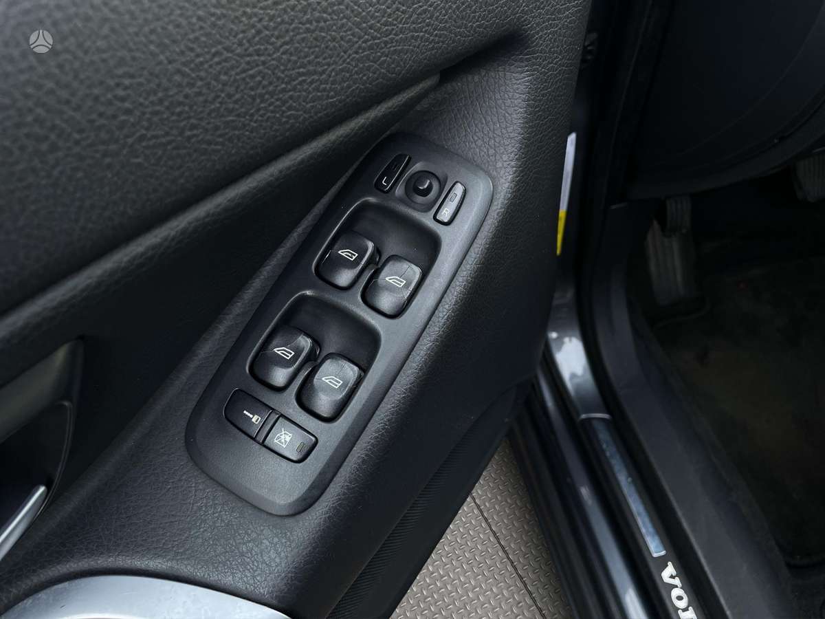 Volvo XC90 2008 — photo 13