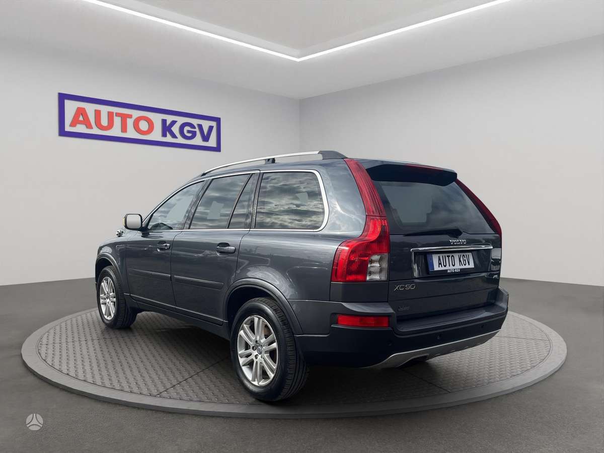 Volvo XC90 2008 — rear view