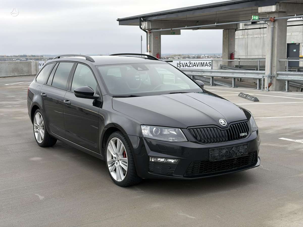 Skoda Octavia 2014 — вигляд ззаду