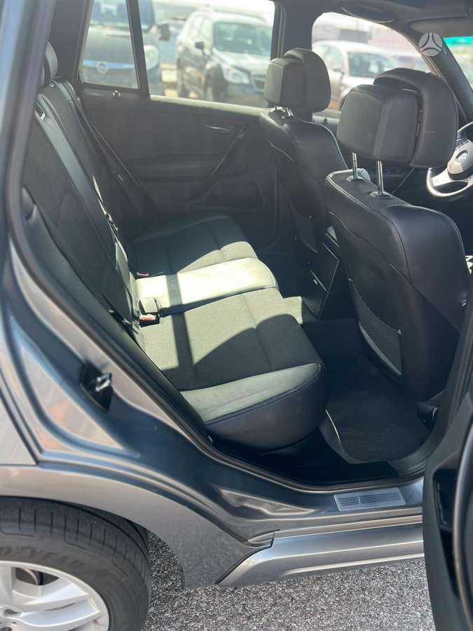 BMW X3 2009 — photo 11