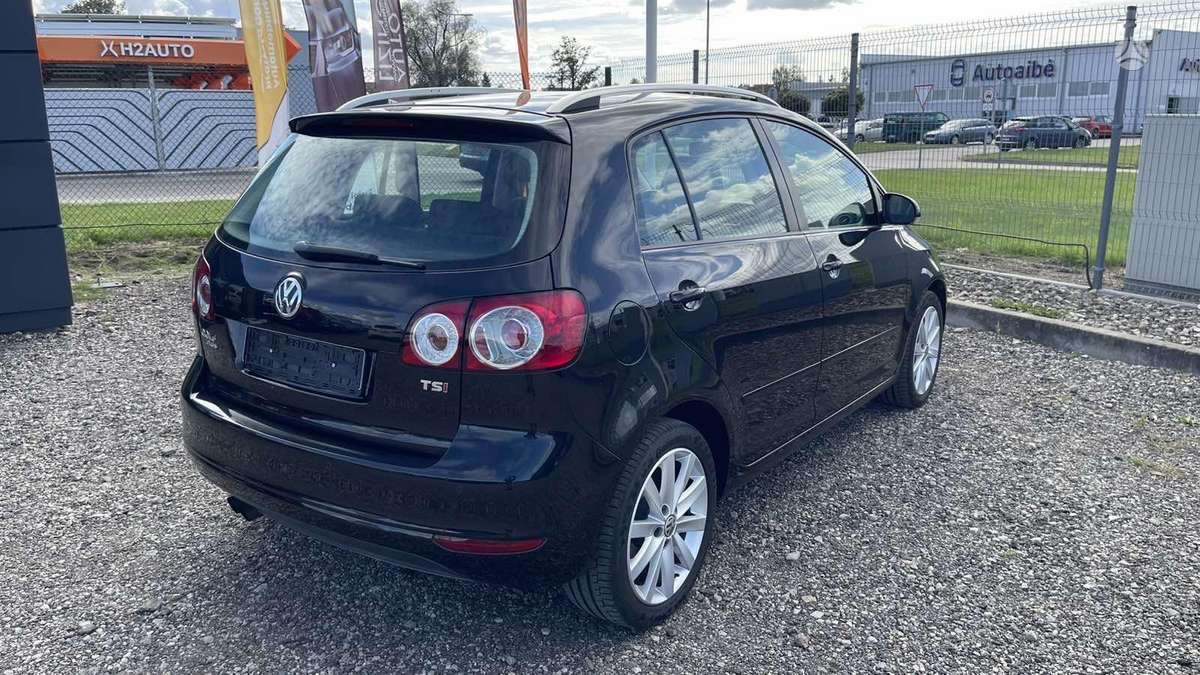 Volkswagen Golf 2010 — photo 10