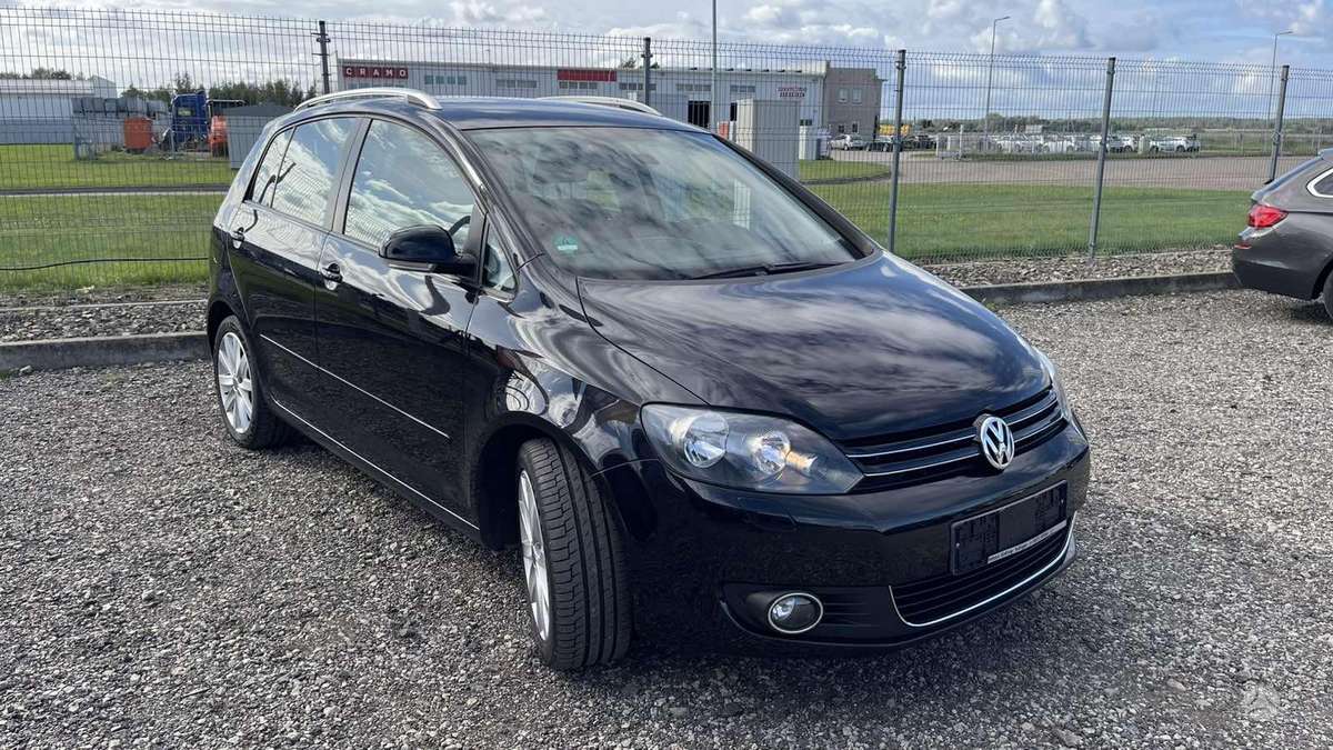 Volkswagen Golf 2010 — photo 12