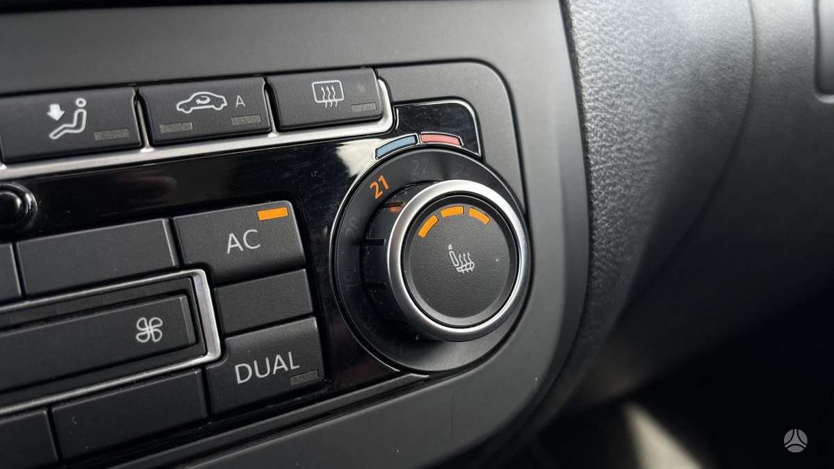 Volkswagen Golf 2010 — photo 19