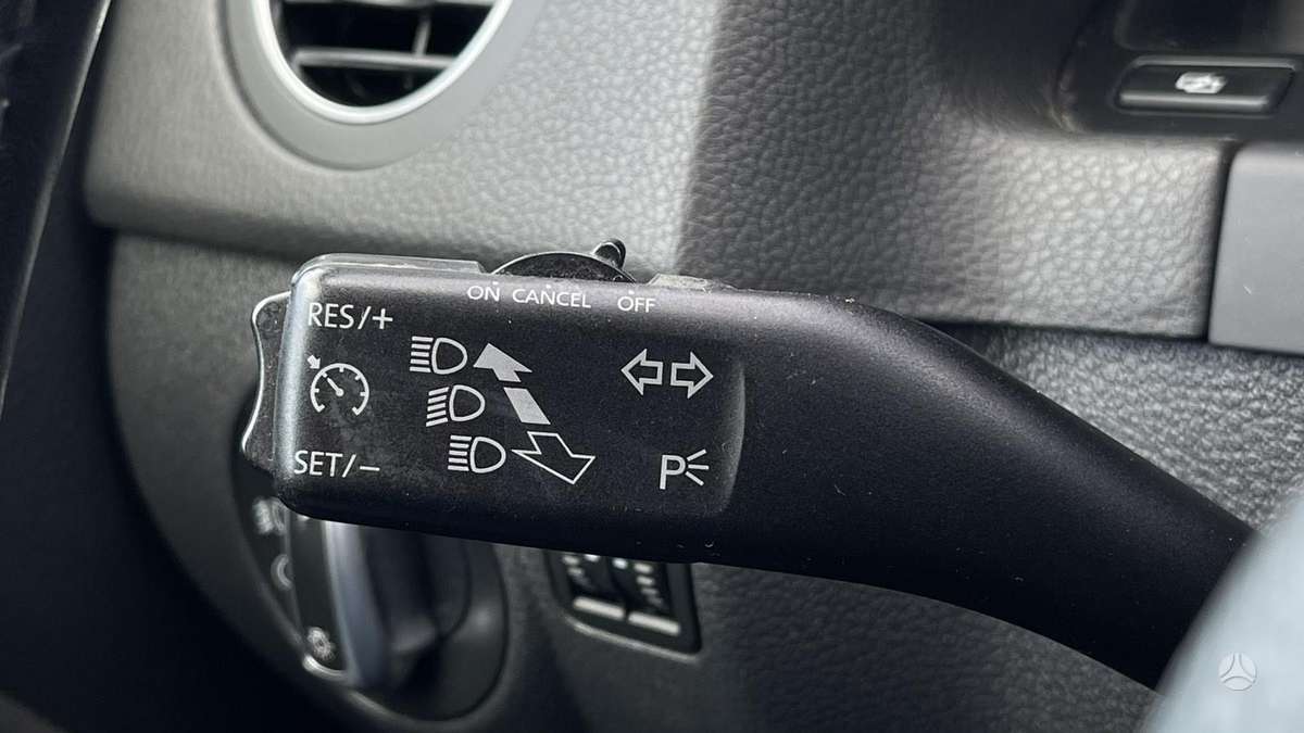 Volkswagen Golf 2010 — photo 22