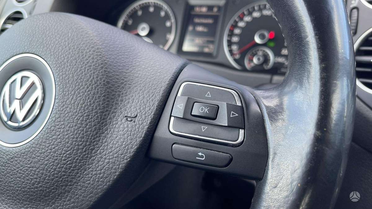 Volkswagen Golf 2010 — photo 24