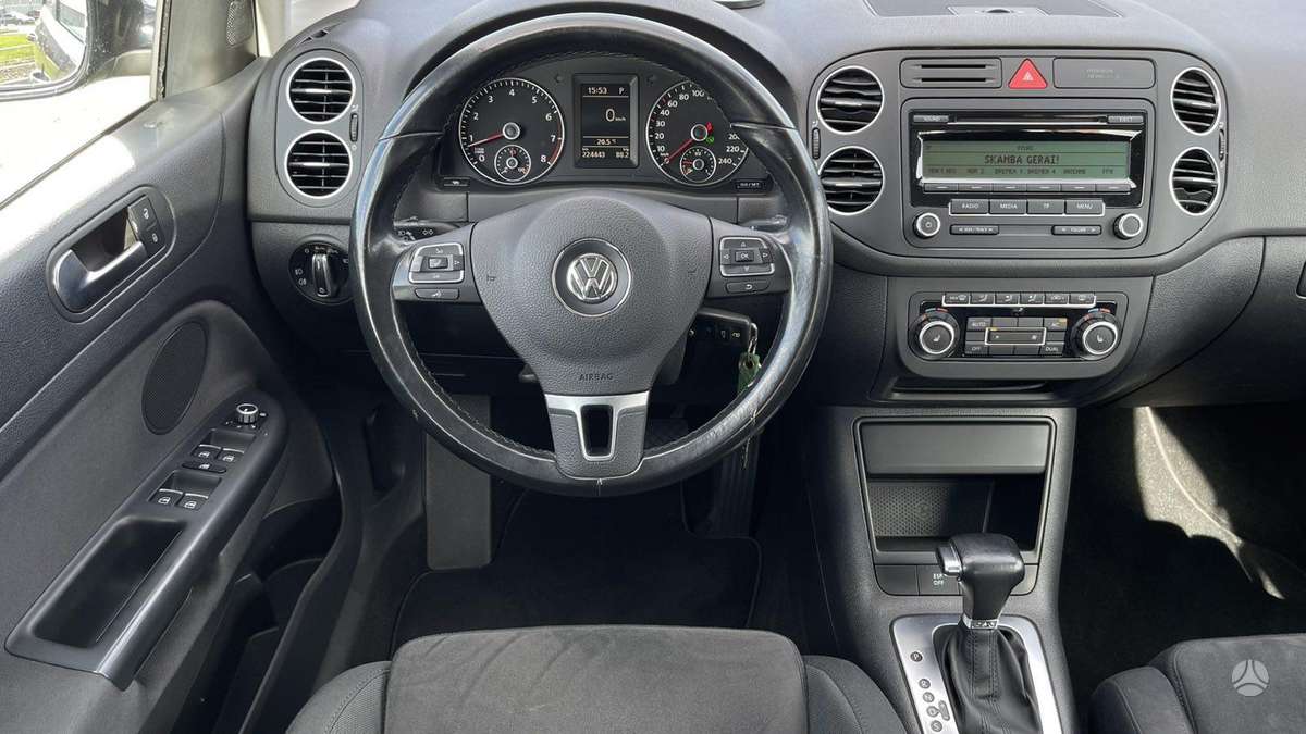 Volkswagen Golf 2010 — photo 27