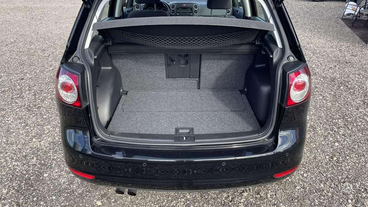 Volkswagen Golf 2010 — photo 32