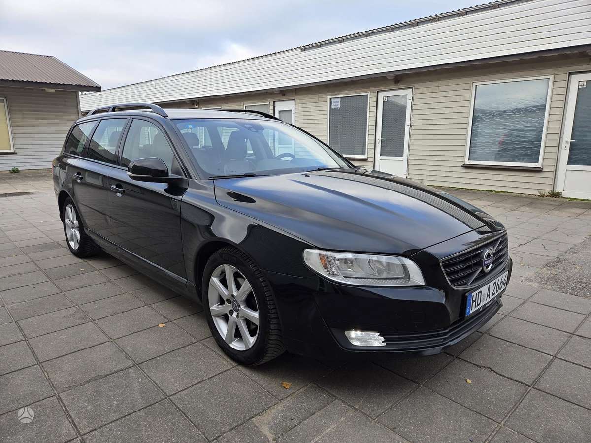 Volvo V70 2015 — салон