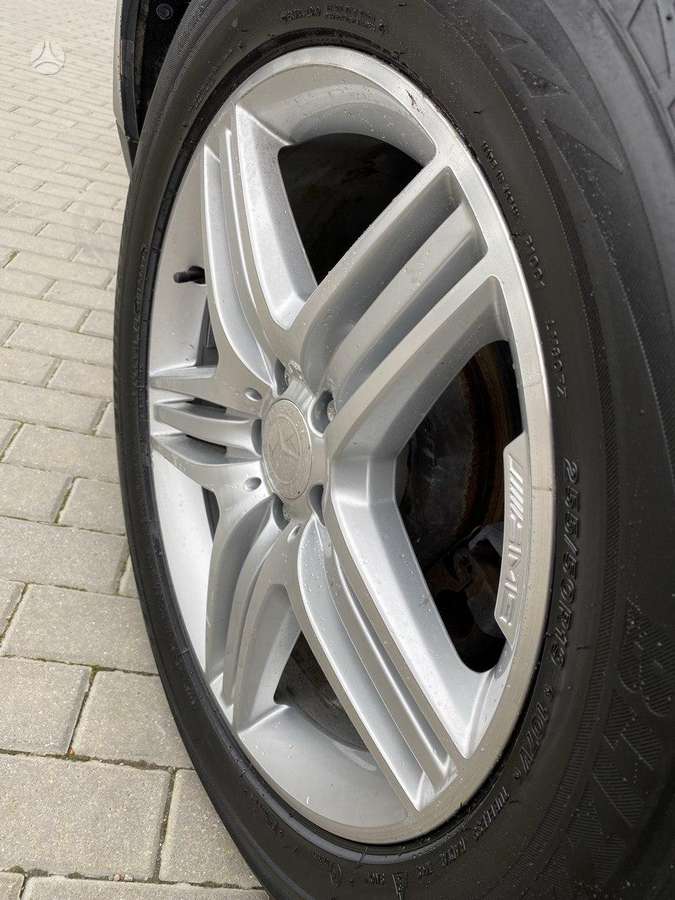 Mercedes-Benz ML320 2006 — photo 16