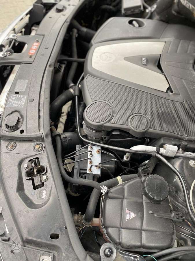 Mercedes-Benz ML320 2006 — photo 17