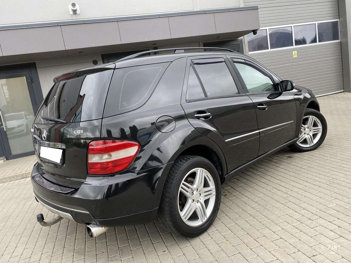 Mercedes-Benz ML320 2006 — photo 9