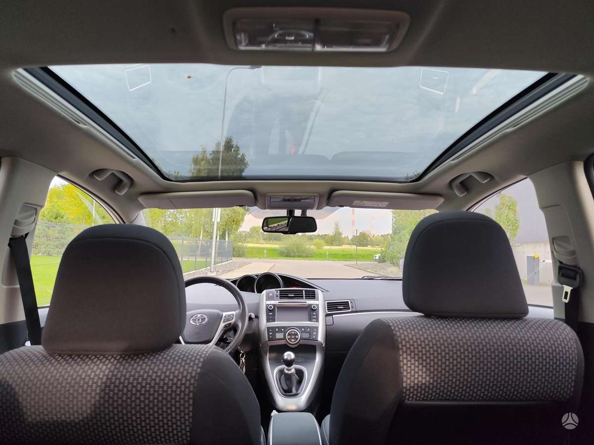 Toyota Verso 2013 — photo 14