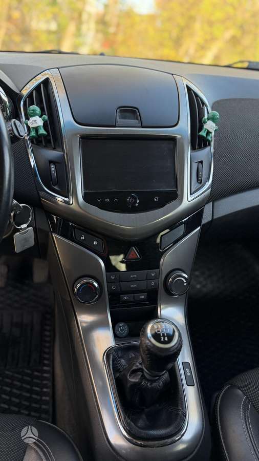 Chevrolet Cruze 2012 — photo 14