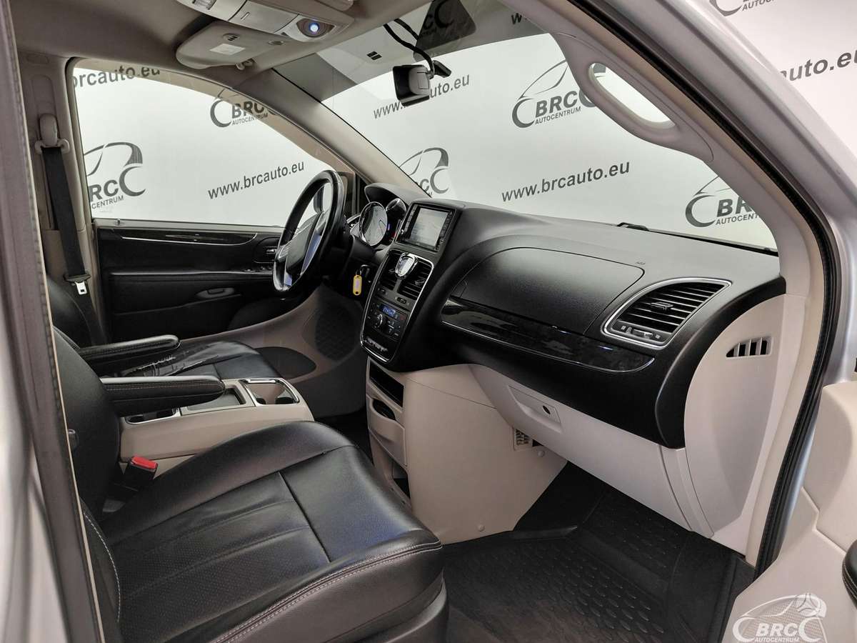 Chrysler Town 2012 — photo 12