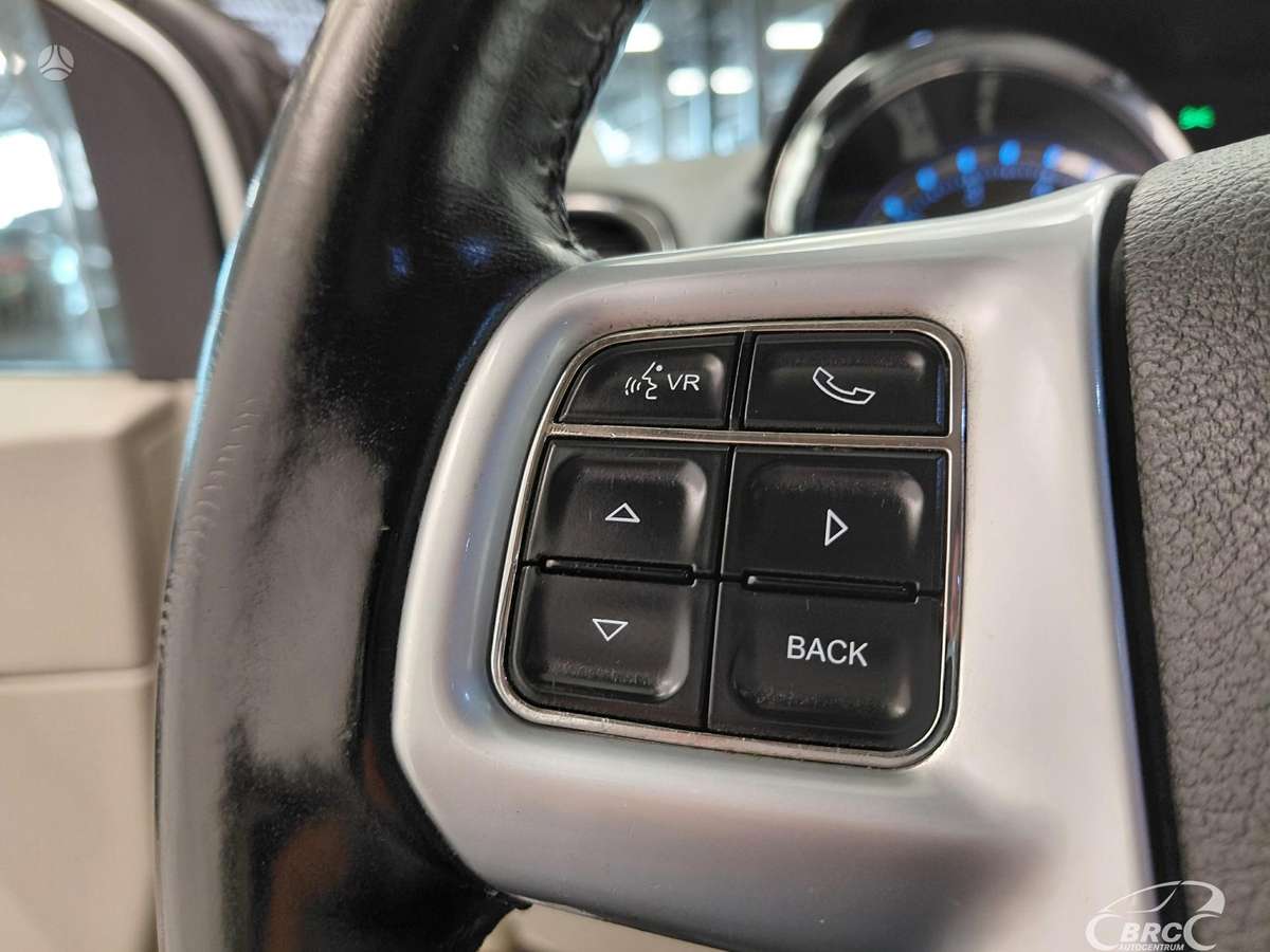 Chrysler Town 2012 — photo 17