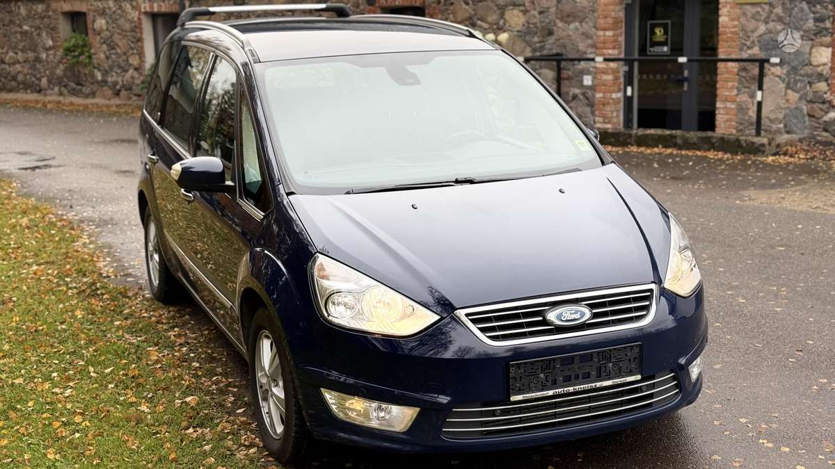 Ford Galaxy 2010 — photo 14