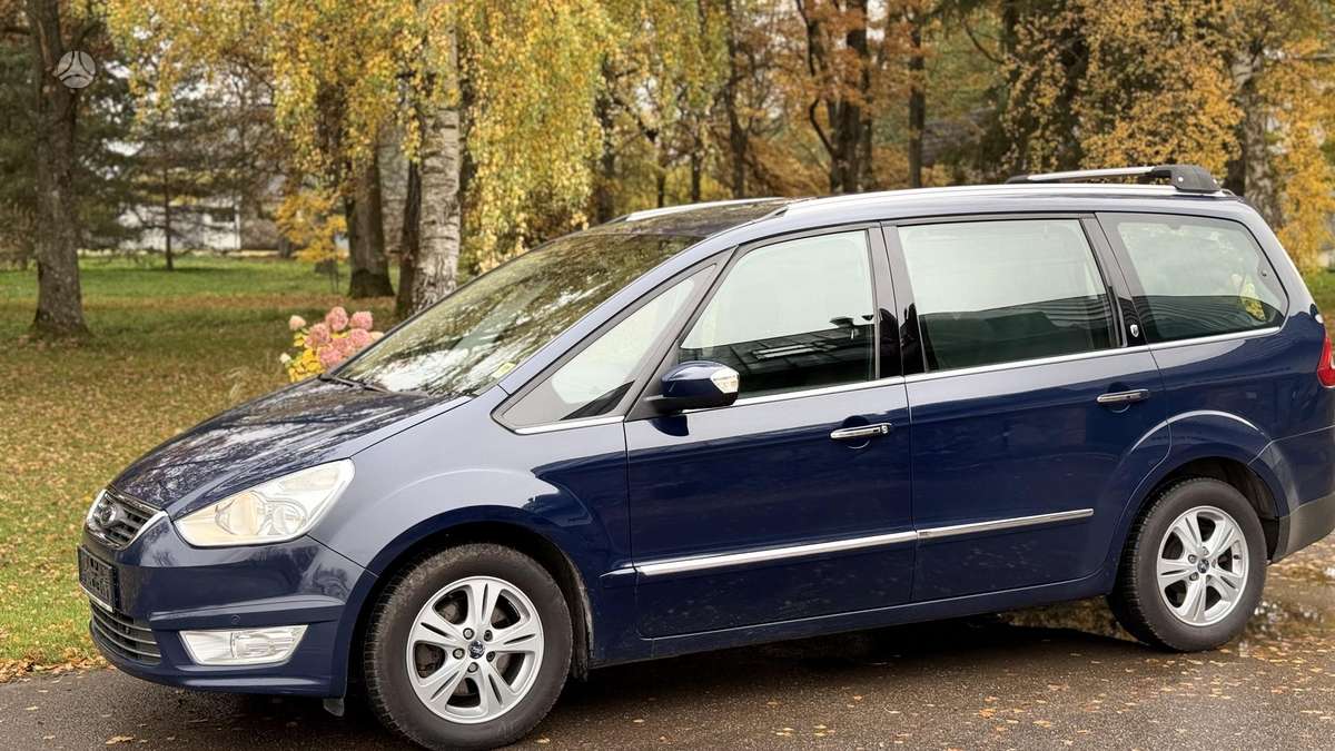 Ford Galaxy 2010 — photo 9