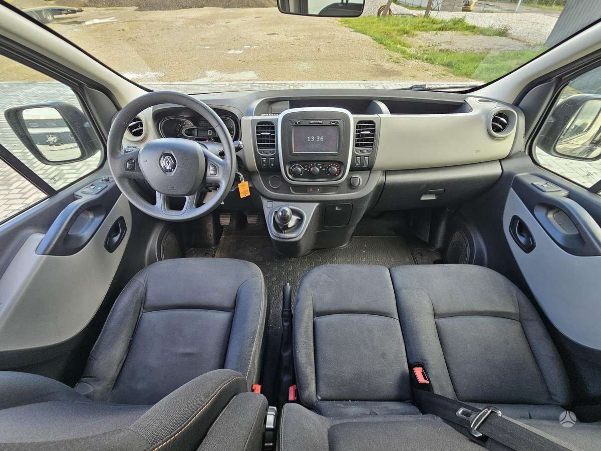 Renault Trafic 2014 — photo 8