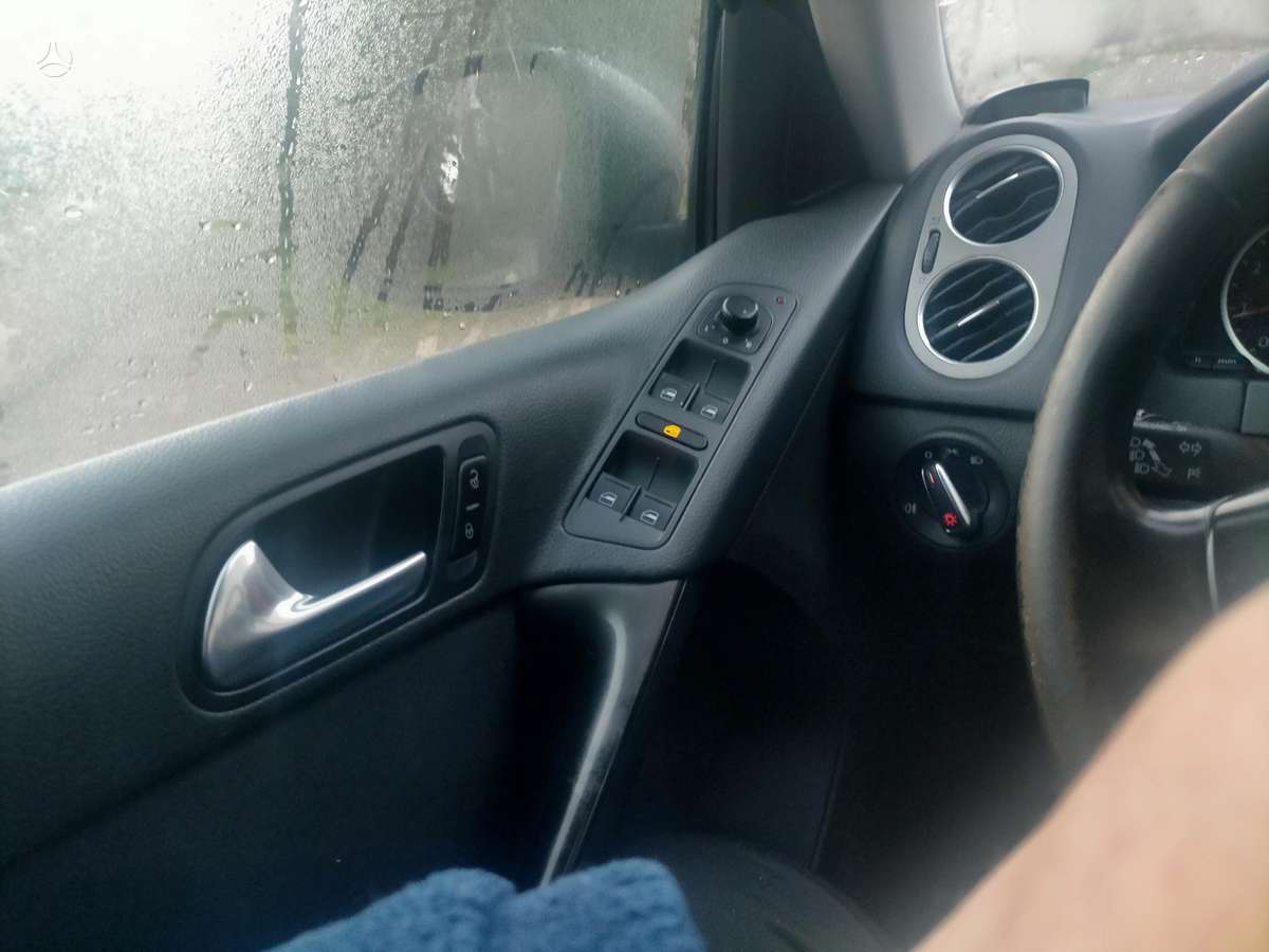 Volkswagen Tiguan 2008 — двигун 1984 cm³, 170 HP (125kW)