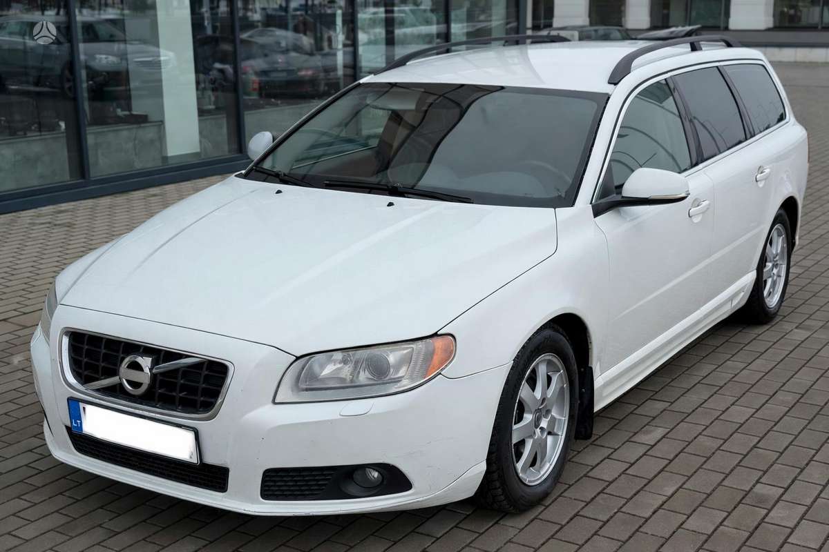 Volvo V70 2013 — engine