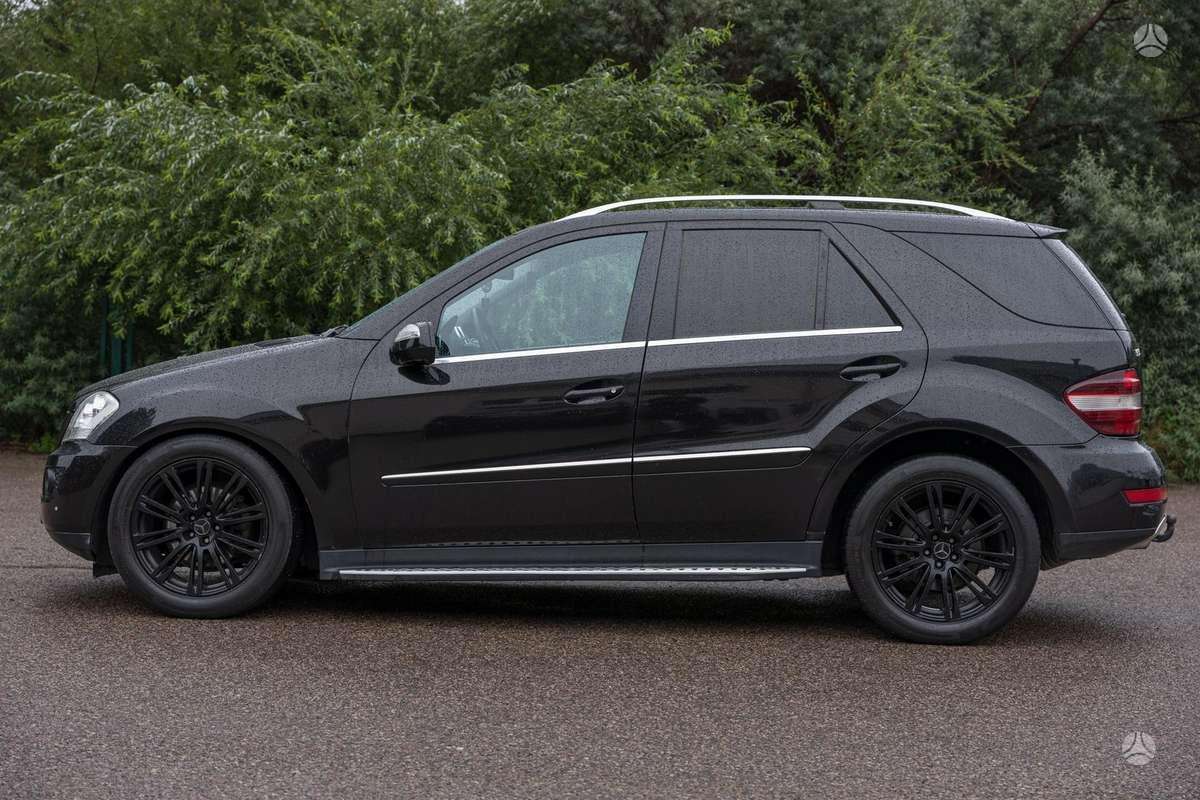 Mercedes-Benz ML350 2010 — photo 10