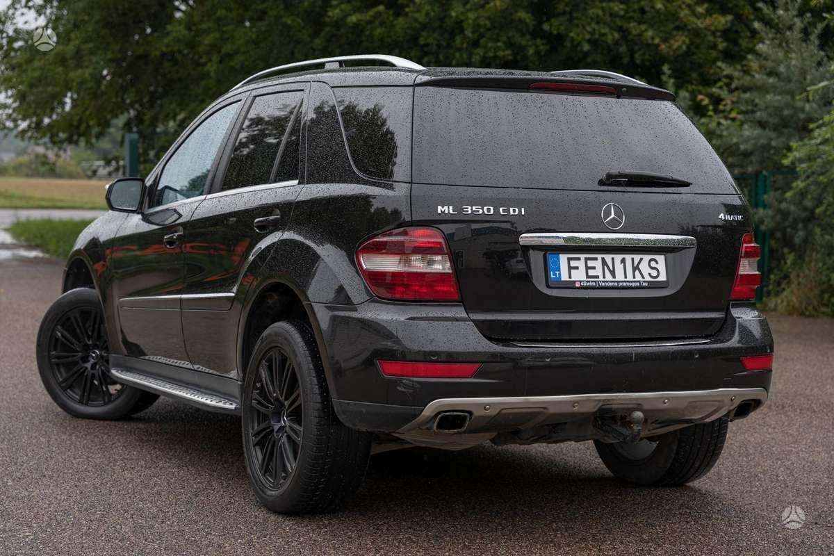 Mercedes-Benz ML350 2010 — photo 11