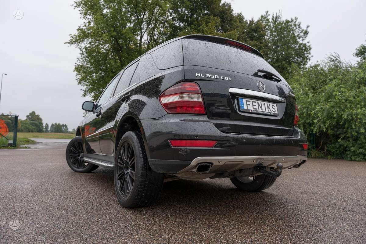 Mercedes-Benz ML350 2010 — photo 13