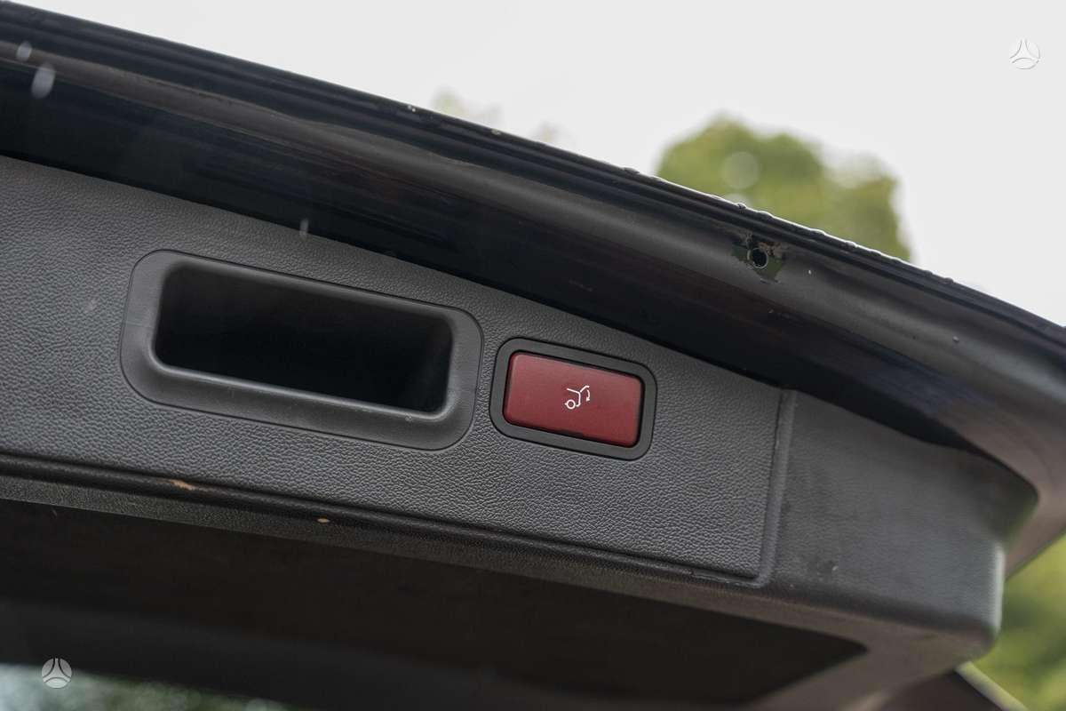 Mercedes-Benz ML350 2010 — photo 18