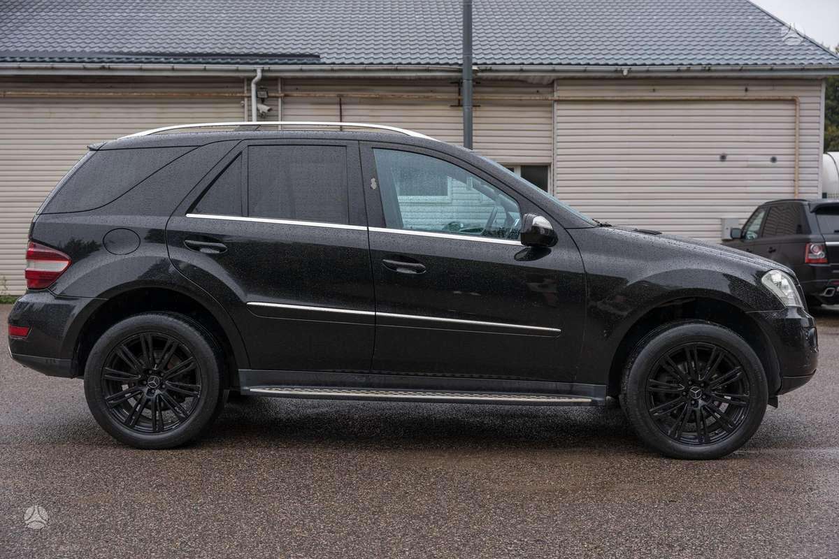 Mercedes-Benz ML350 2010 — photo 6