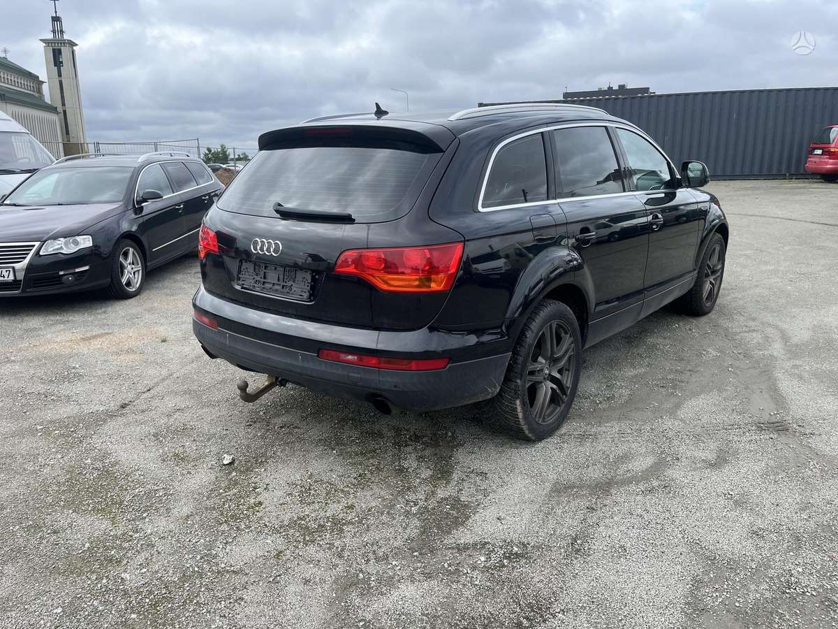 Audi Q7 2007 — engine 2967 cm³, 232 HP (171kW)