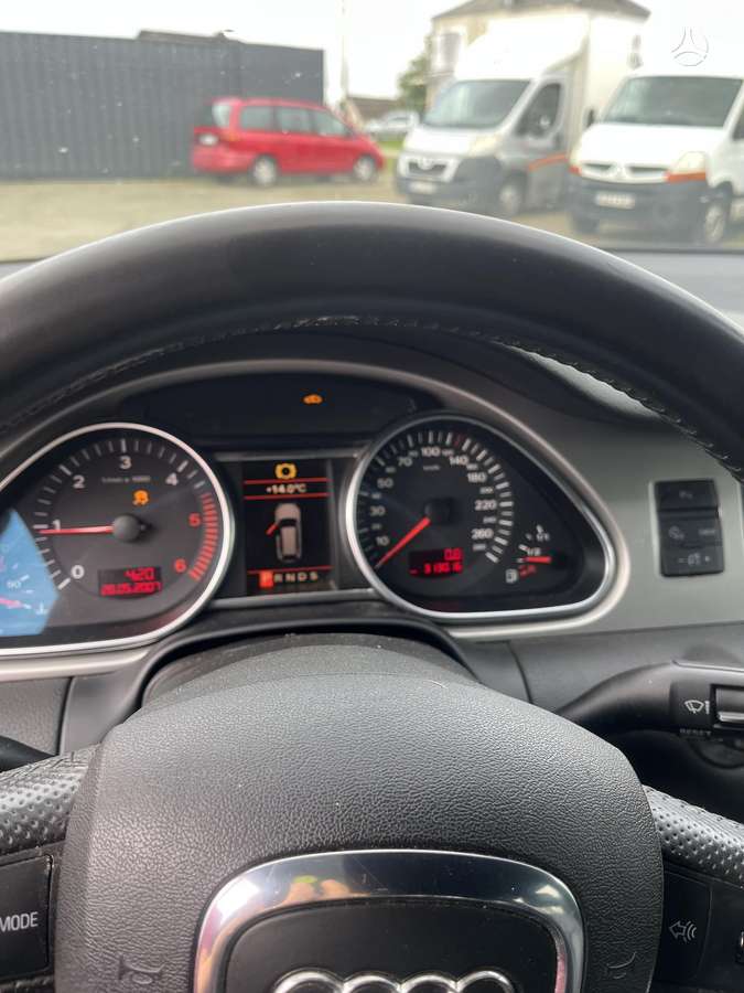 Audi Q7 2007 — photo 8