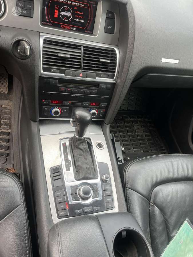 Audi Q7 2007 — photo 9