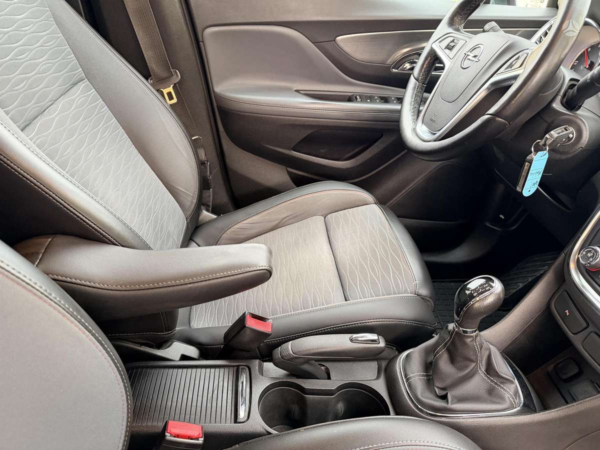 Opel Mokka 2015 — фото 16