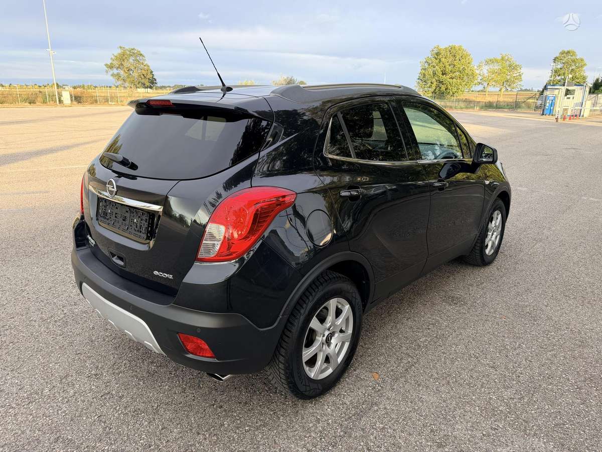 Opel Mokka 2015 — салон