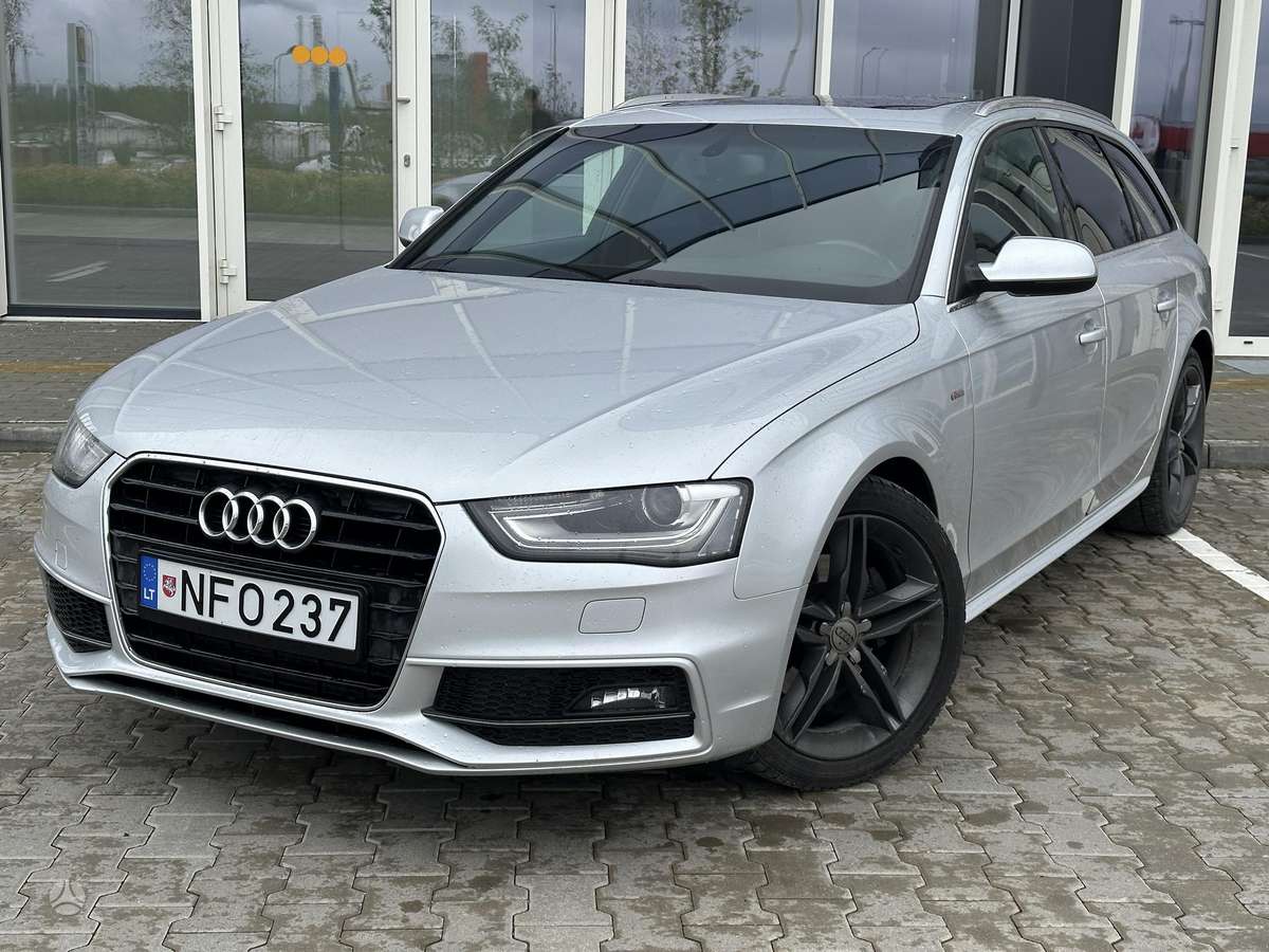 Audi A4 2013 — interior