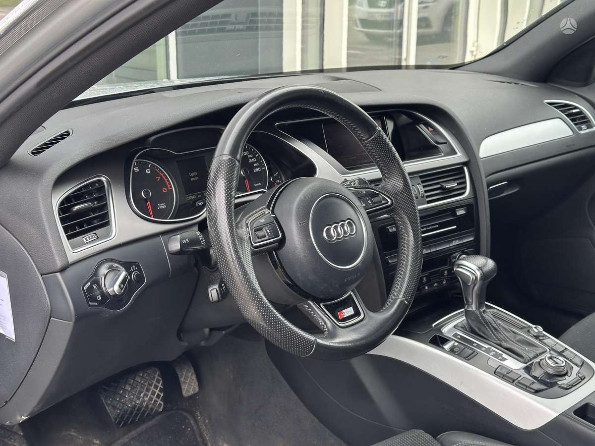 Audi A4 2013 — engine 1798 cm³, 120 HP (88kW)