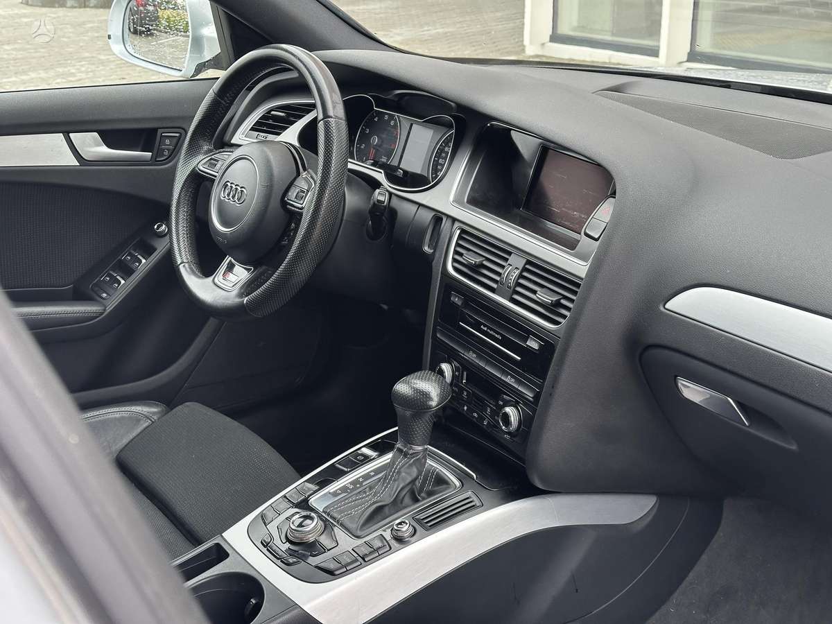 Audi A4 2013 — photo 9