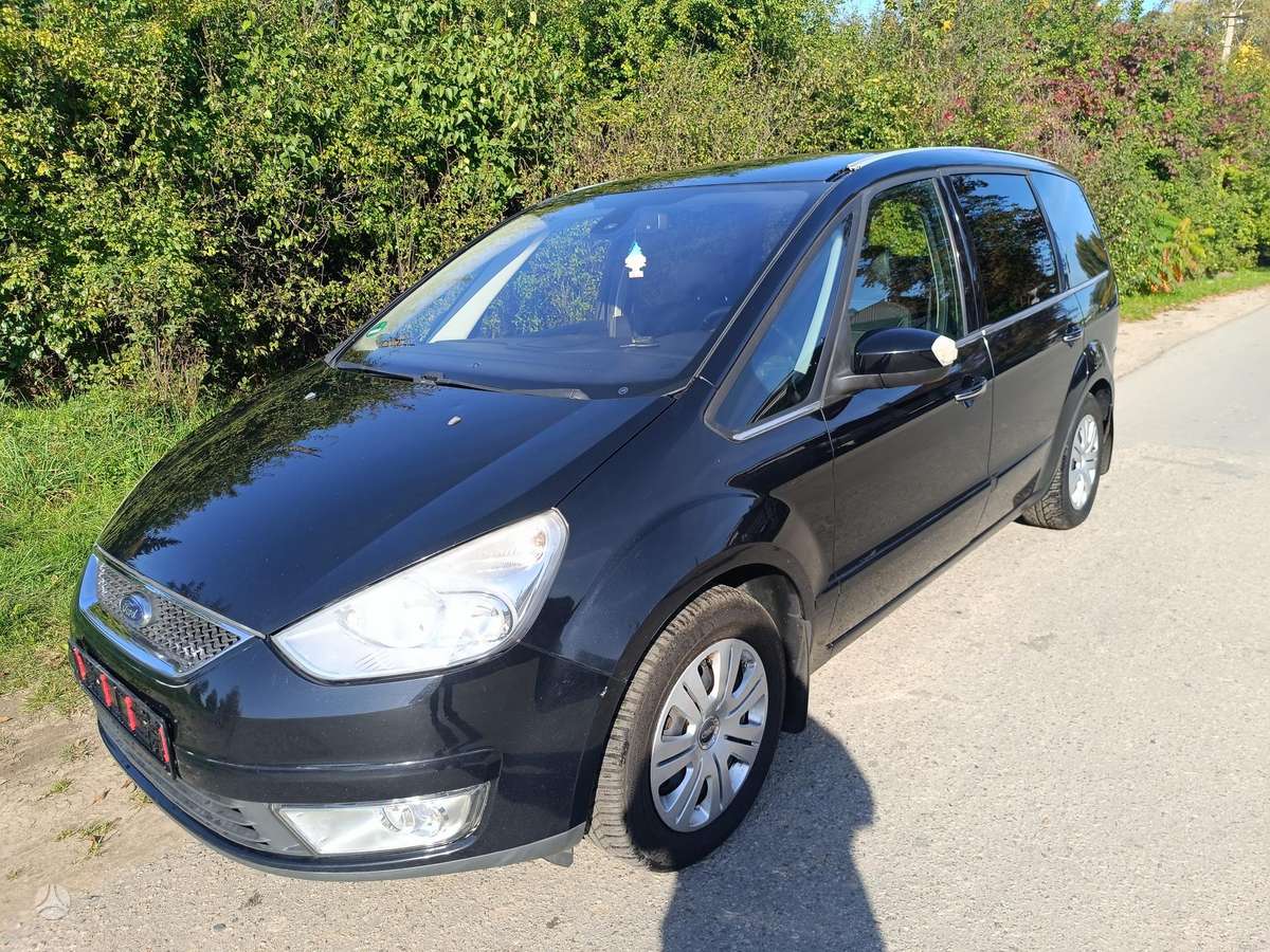 Ford Galaxy 2009 — салон
