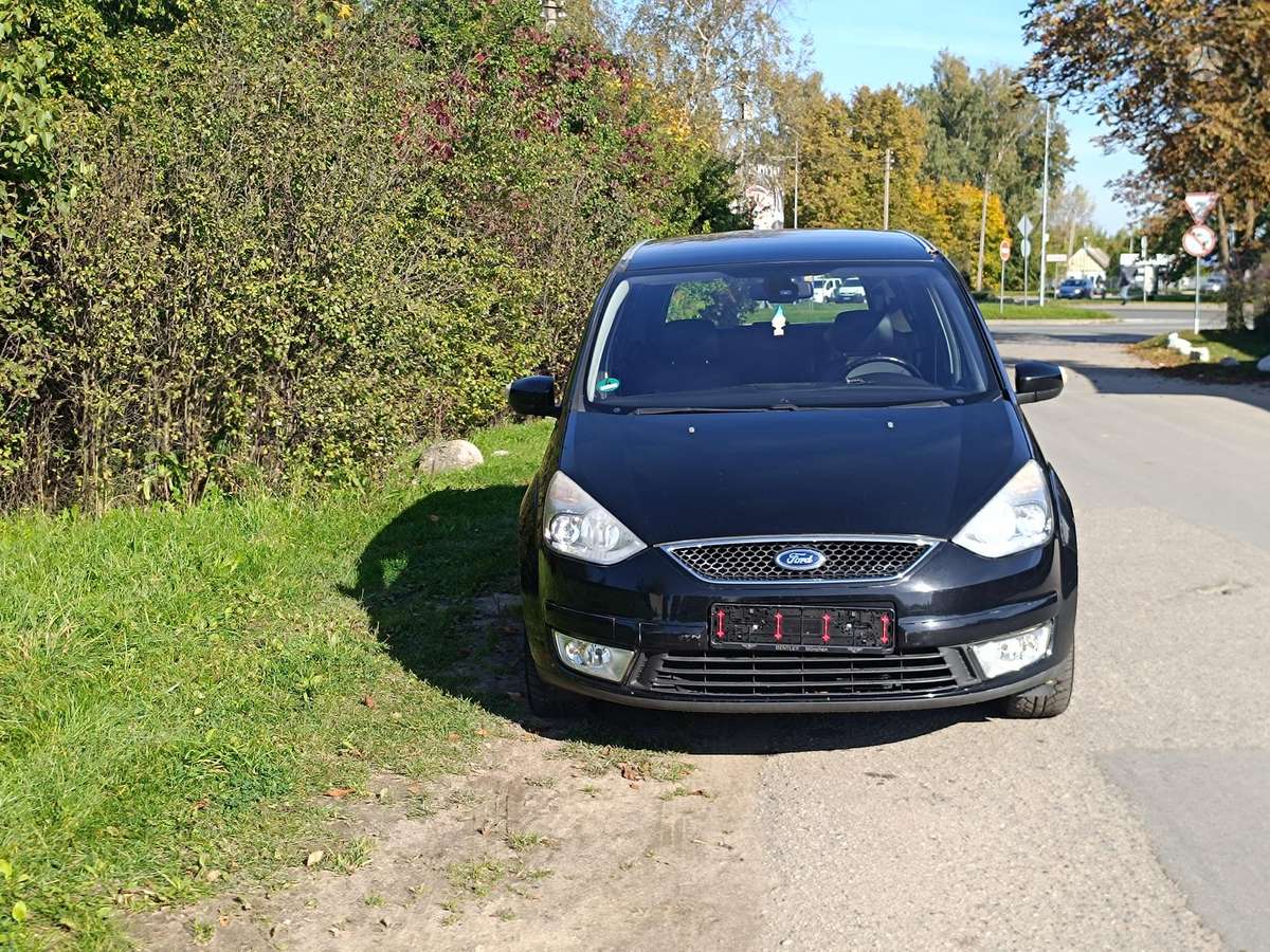 Ford Galaxy 2009 — двигун 2261 cm³, 160 HP (118kW)