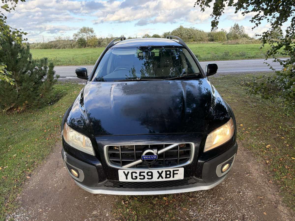 Volvo XC70 2010 — вигляд ззаду