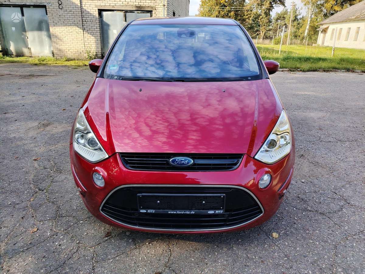 Ford S-MAX 2014 — interior