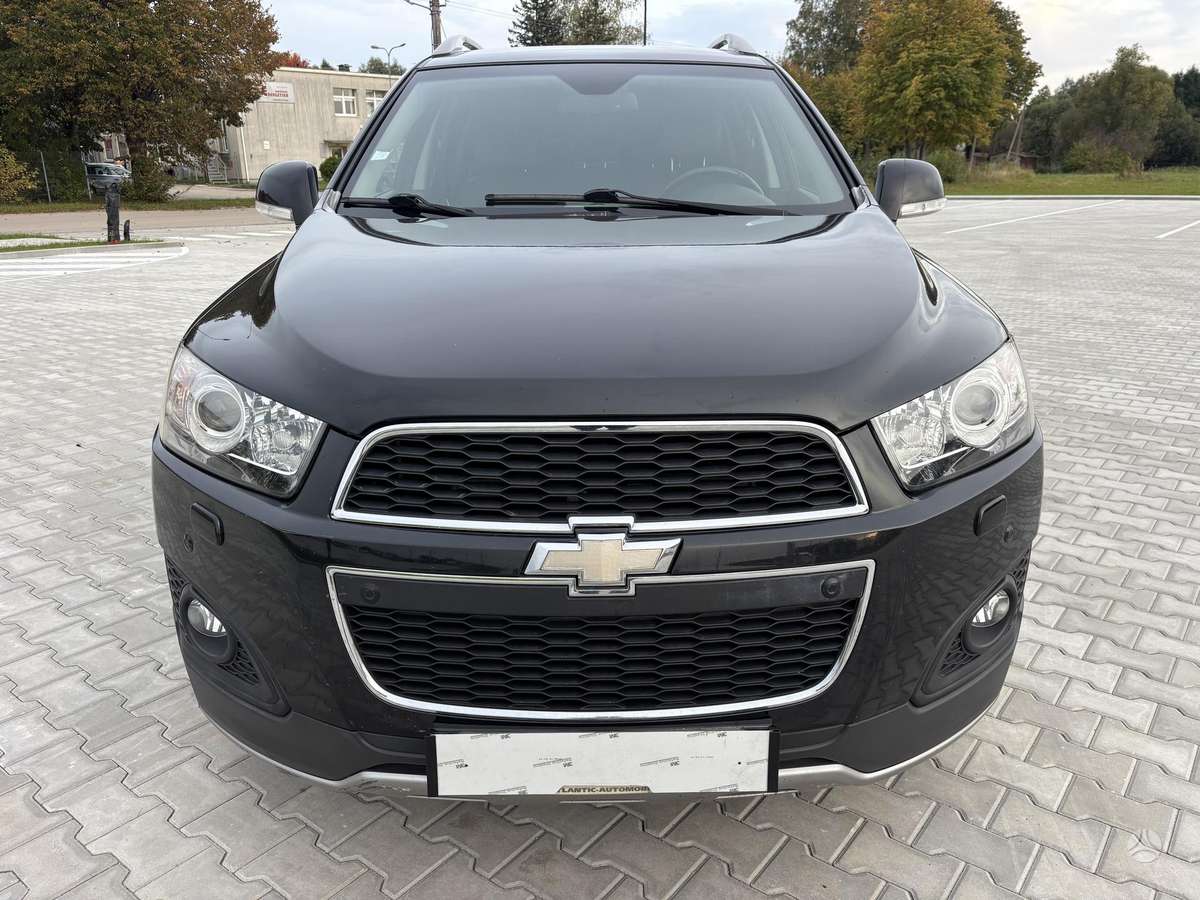 Chevrolet Captiva 2013 — вигляд ззаду