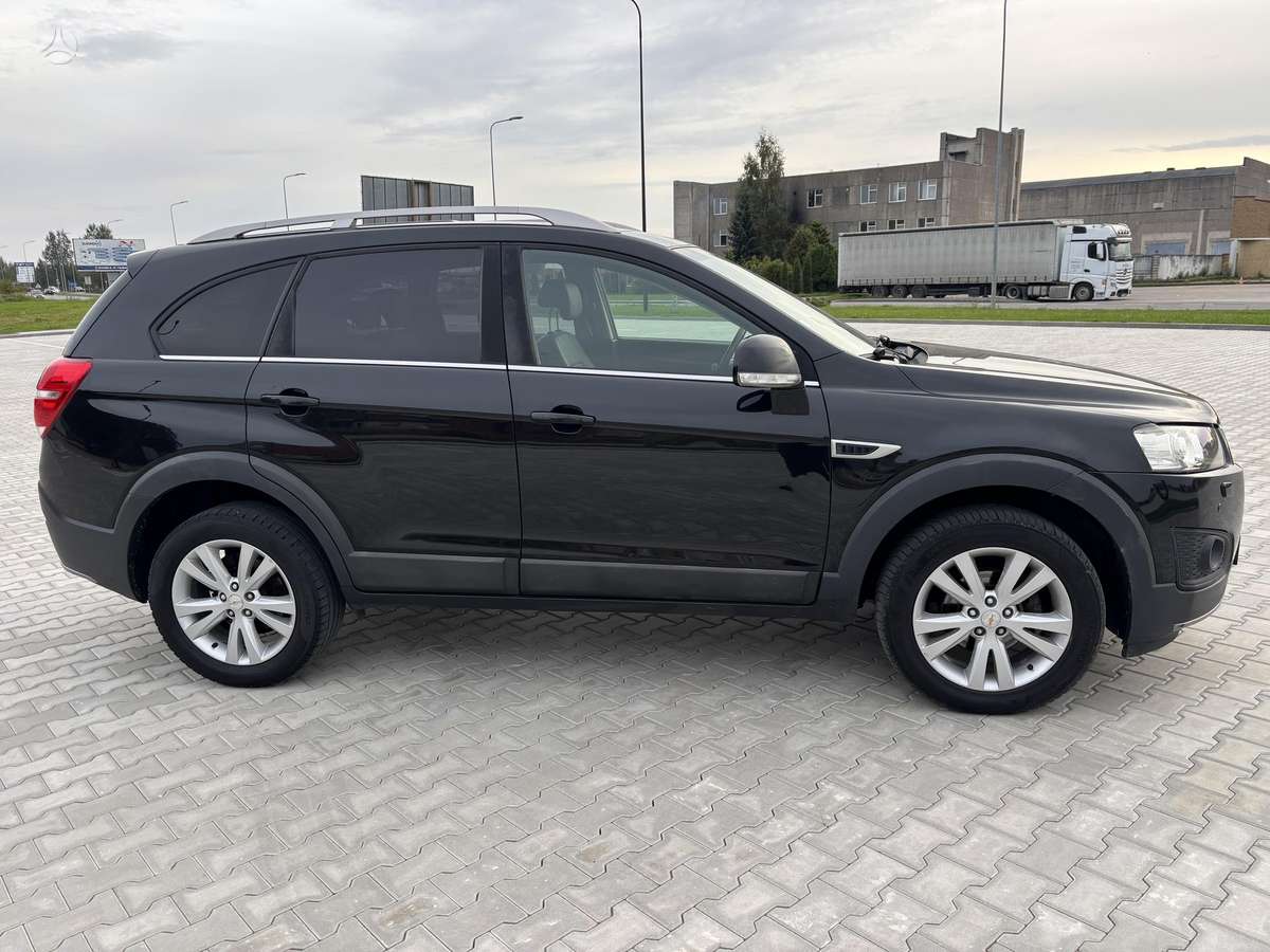 Chevrolet Captiva 2013 — двигун 2200 cm³, 175 HP (129kW)