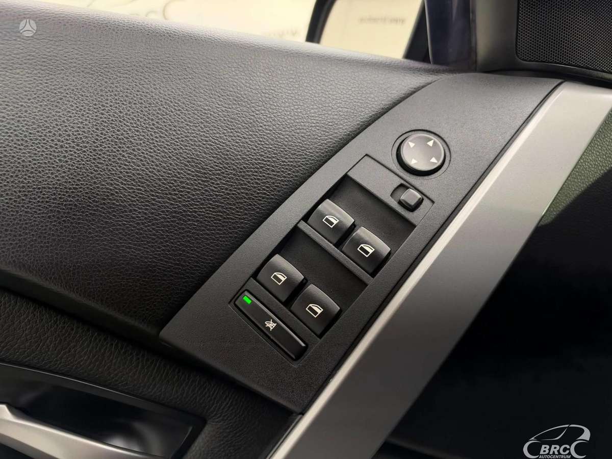BMW 525 2005 — photo 29