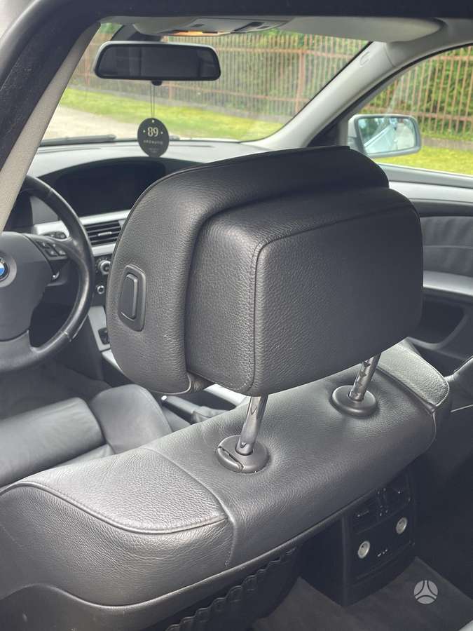 BMW 525 2008 — photo 14