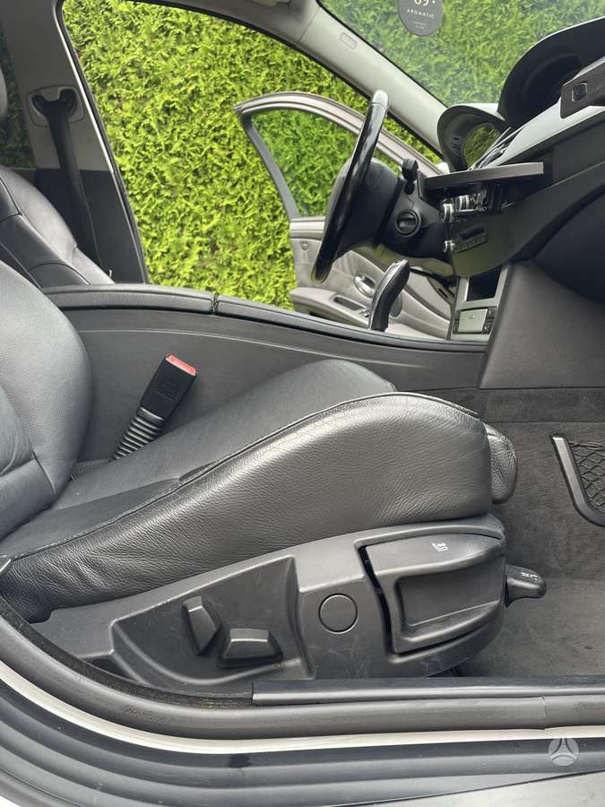 BMW 525 2008 — photo 18